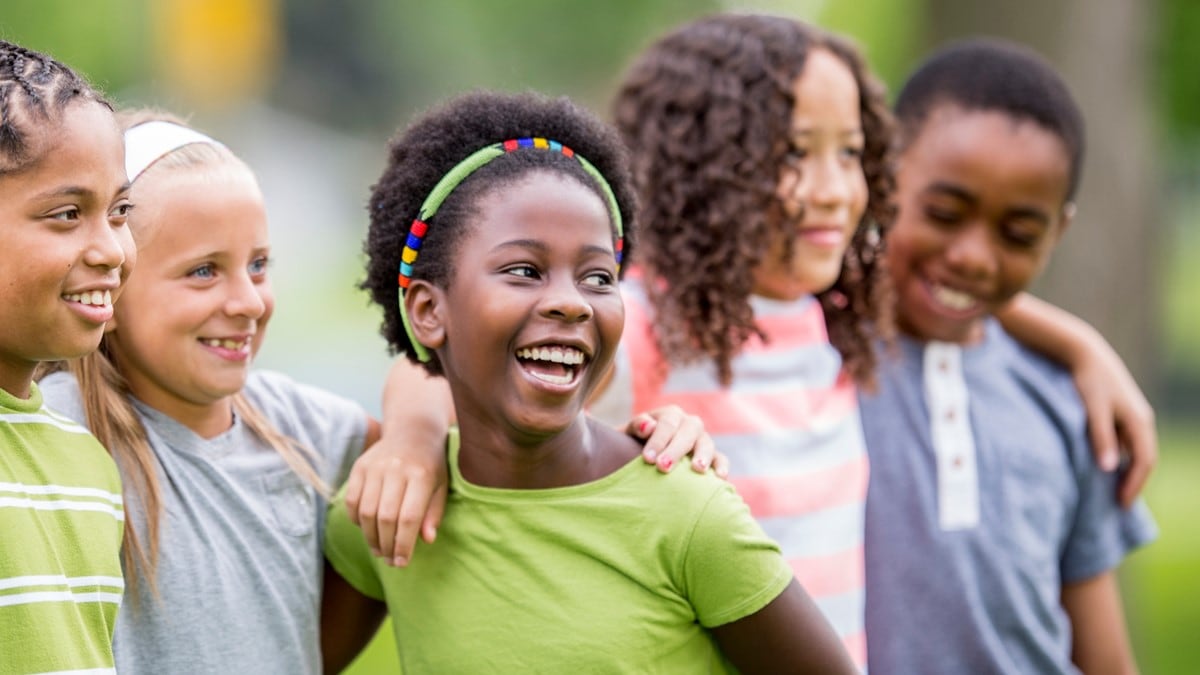 Group of smiling kids.