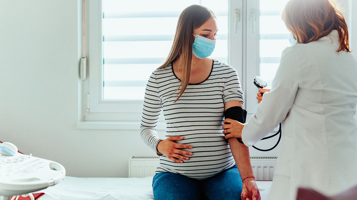 pregnant woman at the doctor