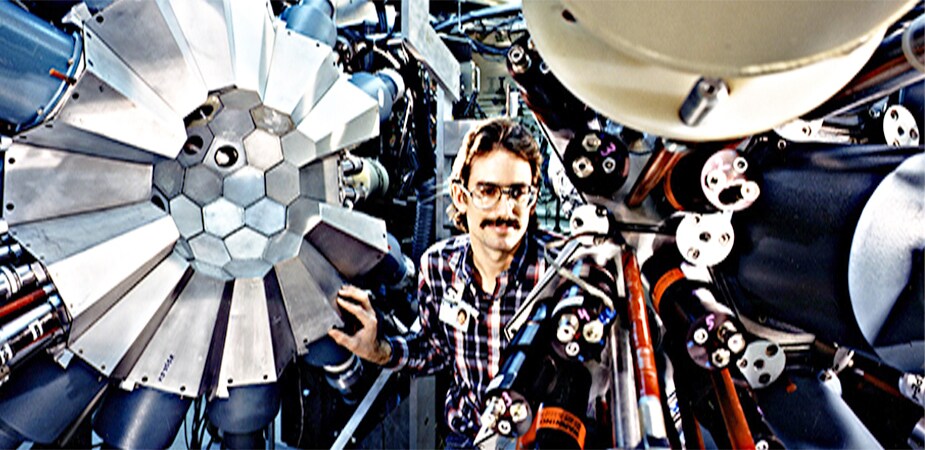 Array of detectors (DOE Image Archive)